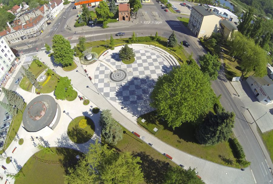 rynek z zielenią, element dekoracyjny